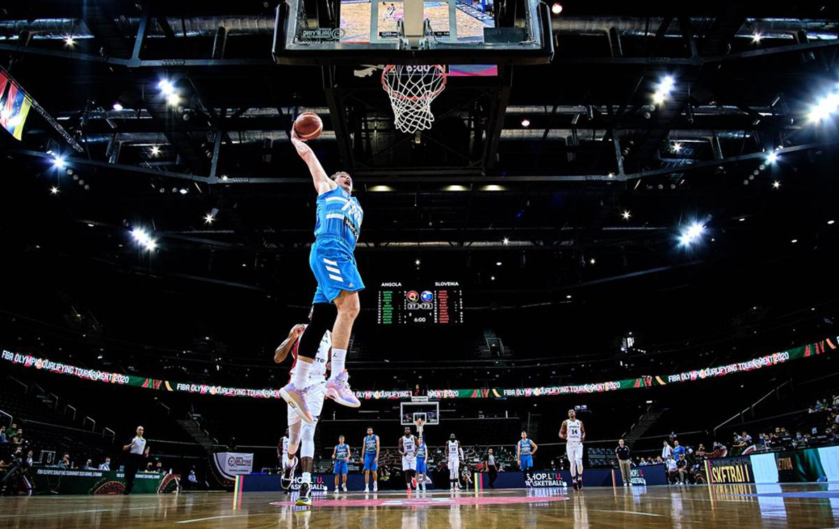 Slovenija : Angola, Luka Dončić | Slovence čaka druga tekma v boju za Tokio. | Foto FIBA