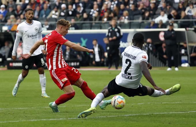 Union Berlin je klonil proti Eintrachtu. | Foto: Reuters