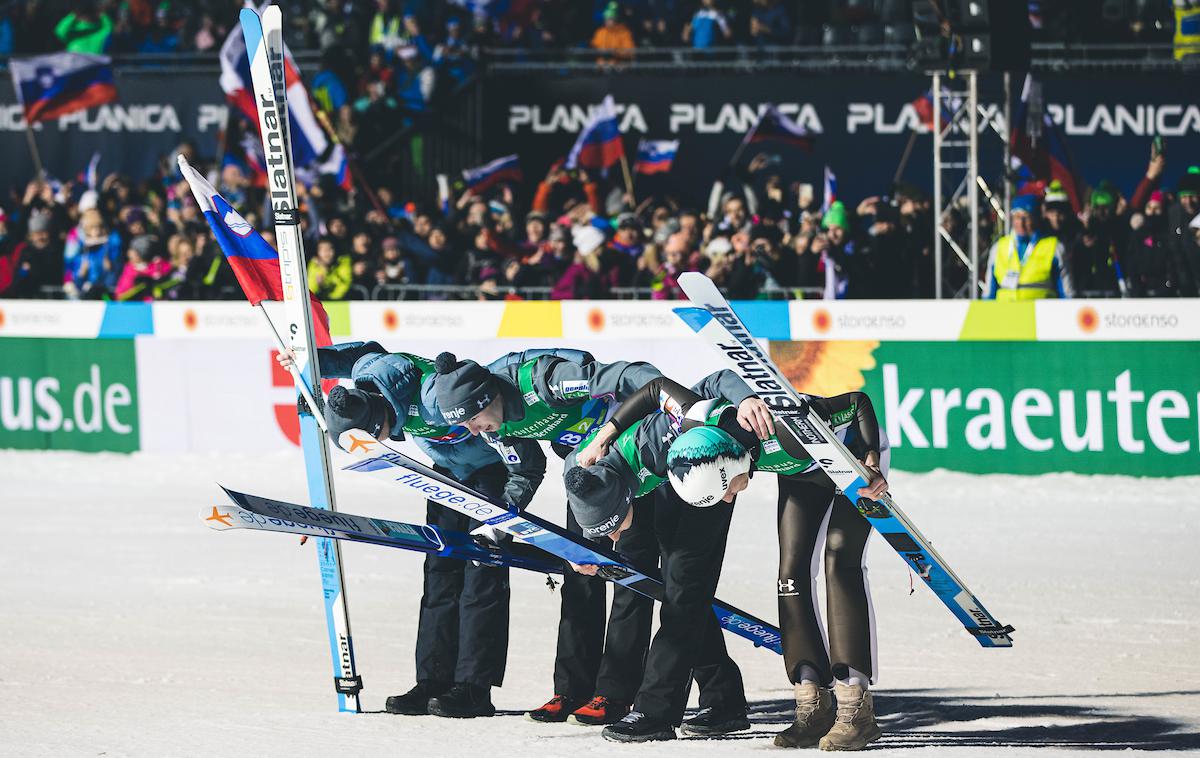 Anže Lanišek, Timi Zajc, Žiga Jelar, Lovro Kos, prvaki, Planica 2023 | Slovenski kvartet je osvojil naslov svetovnih prvakov na ekipni tekmi na Bloudkovi velikanki v Planici. | Foto Grega Valančič/Sportida