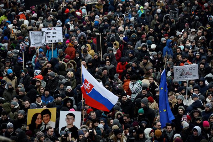 Nekateri protestniki so zahtevali odstop vlade. | Foto: Reuters