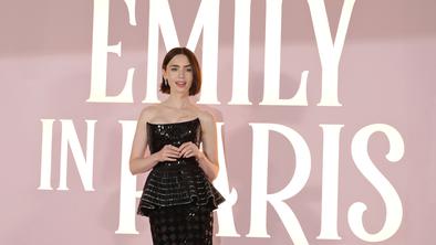 Lily Collins pokazala pravi francoski stajling