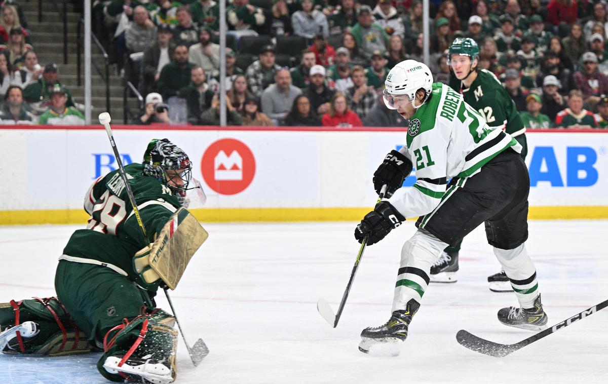 Dallas Stars Minnesota Wild Marc-Andre Fleury Jason Robertson | Dallas Mavericks se niso uvrstili v končnico, Dallas Stars so zdaj že v drugem krogu. | Foto Reuters