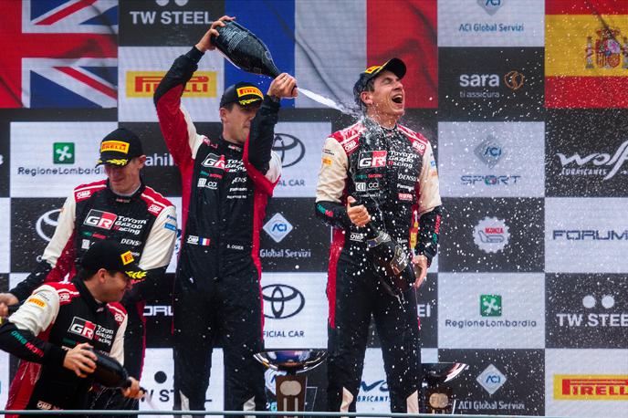 Julien Ingrassia | Šampanjec za najboljšega sovoznika na svetu Juliena Ingrassio (Toyota), ki je včeraj sklenil tekmovalno kariero na najvišji ravni. | Foto Red Bull