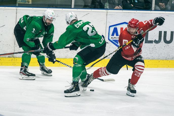 500. večni derbi: HK SŽ Olimpija - HDD Sij Acroni Jesenice | Olimpija je doma premagala Asiago, Jeseničani so se veselili na Dunaju. | Foto Matic Ritonja/Sportida