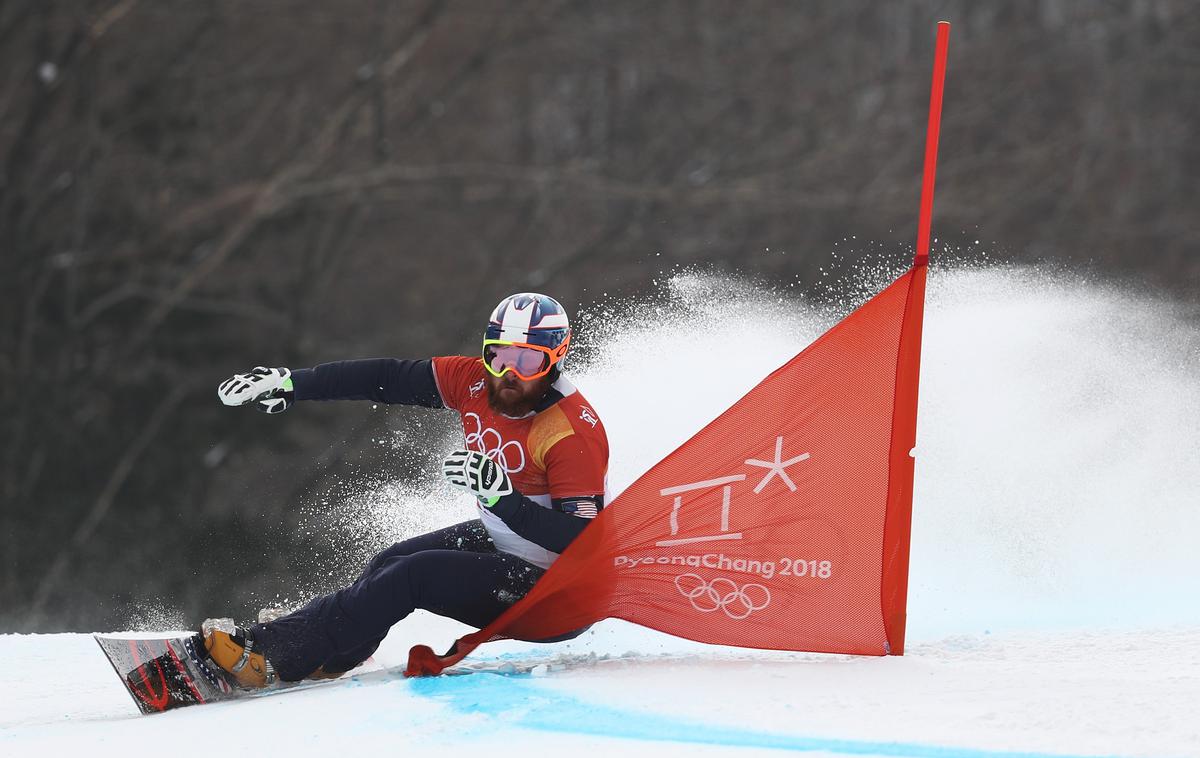 Aaron Muss | Ameriški deskar Aaron Muss bo v soboto na Rogli lovil svojo najboljšo uvrstitev. "Po zapletih po nedolžni operaciji komolca sem se vrnil še močnejši," pravi.  | Foto Getty Images