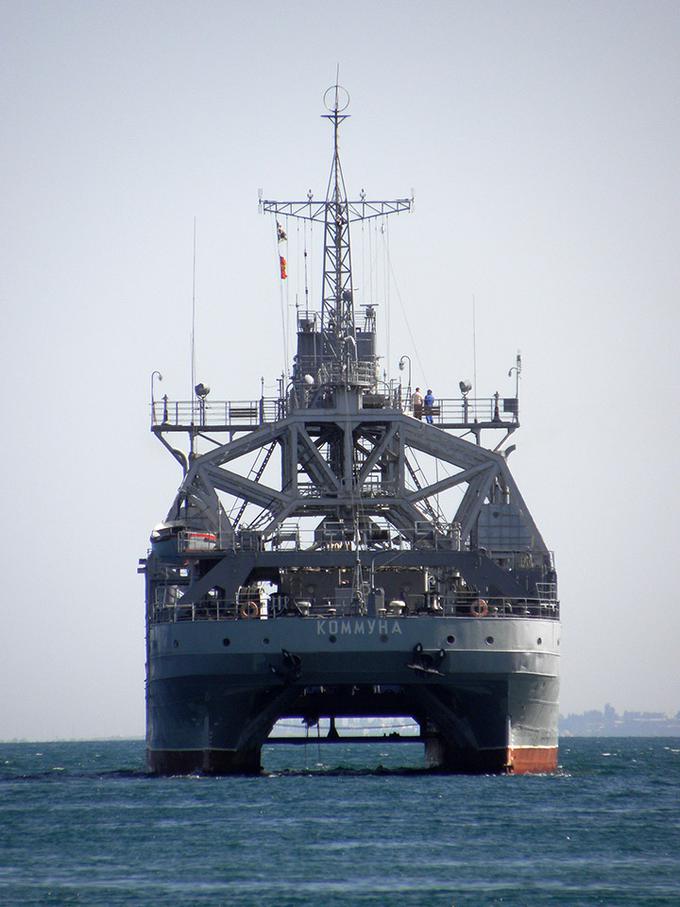 Ladja Kommuna je dolga 96 metrov. Med 1. svetovno vojno je lahko nudila zavetje do 60 podmorničarjem. | Foto: Black Sea Fleet (BSF)