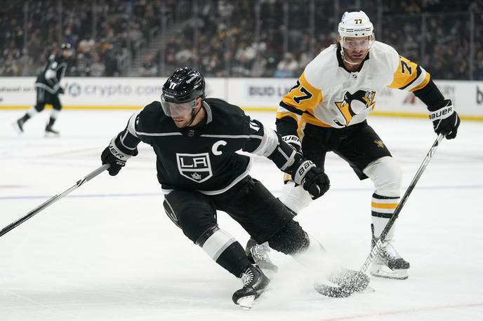 Anže Kopitar | Anže Kopitar je k zmagi Los Angeles Kings nad Pittsburgh Penguins (6:2) prispeval dva zadetka in podajo.  | Foto Guliverimage