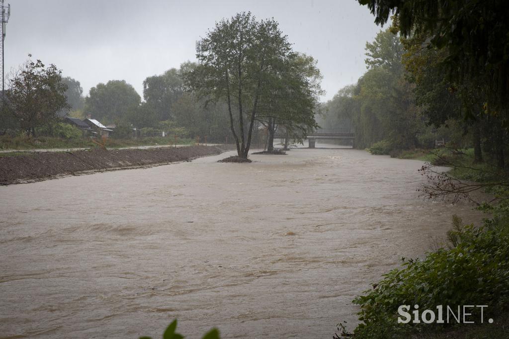 Visoka voda, poplave, dež, padavine.