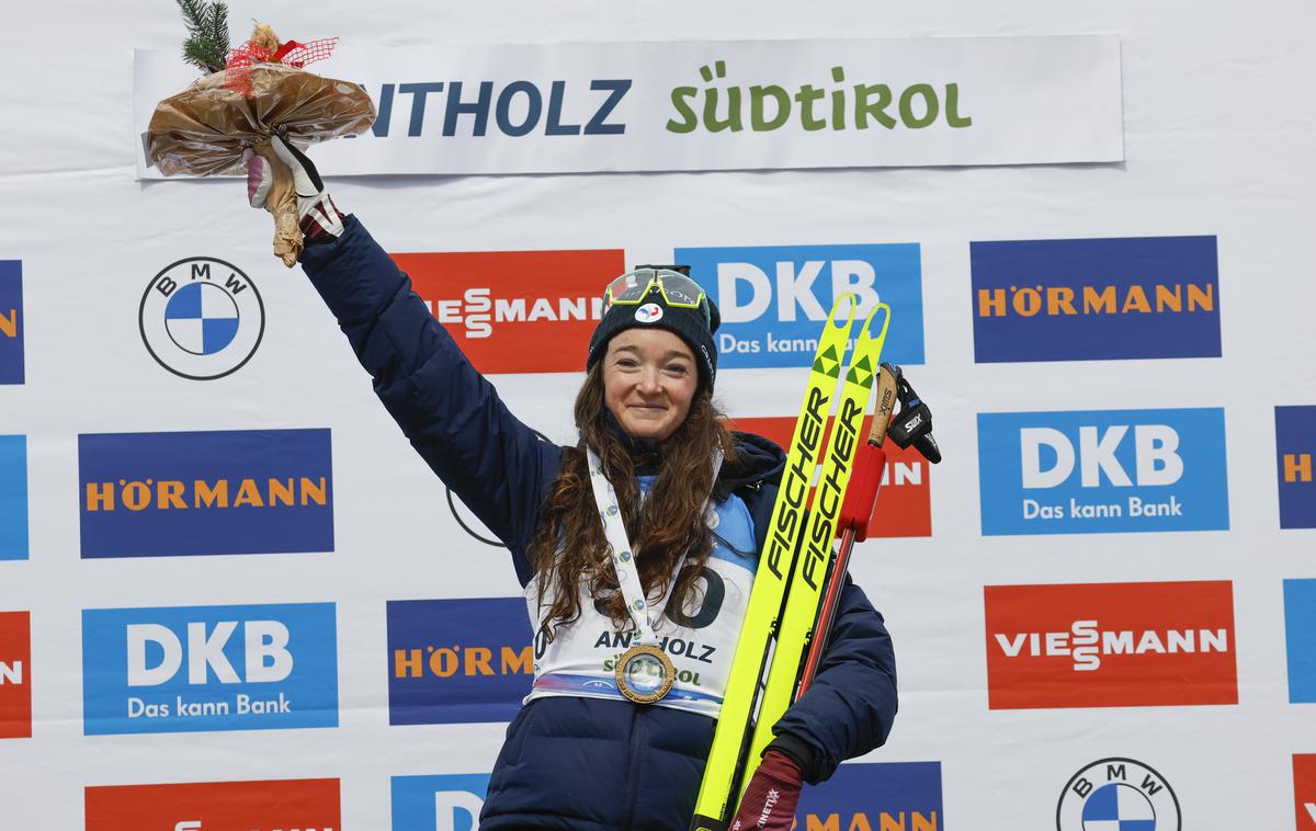 Lou Jeanmonnot | Lou Jeanmonnot je zmagala tudi na biatlonskem sprintu za svetovni pokal v Anterselvi. | Foto Guliverimage