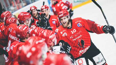 Jaša Jenko na Jesenice, Miha Logar v Celje