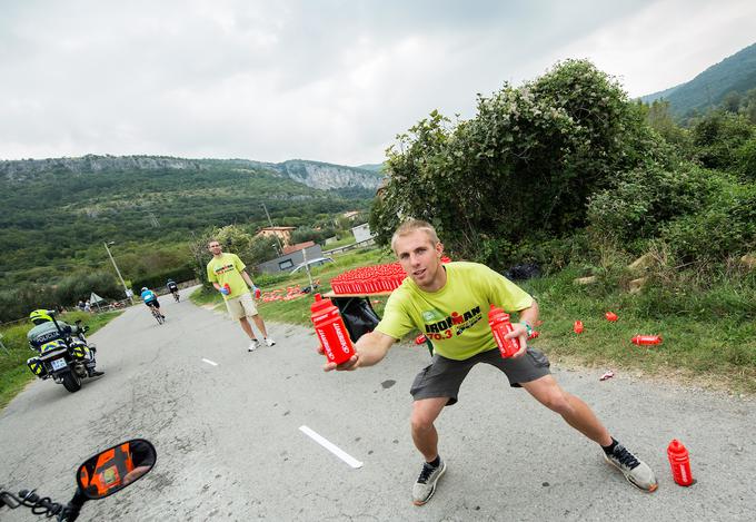 Organizacijski ustroj prireditve je bil ogromen. 150 ljudi je delilo napitke, vsega skupaj je pri pripravi in izvedbi tekmovanja sodelovalo več kot tisoč ljudi. | Foto: Vid Ponikvar