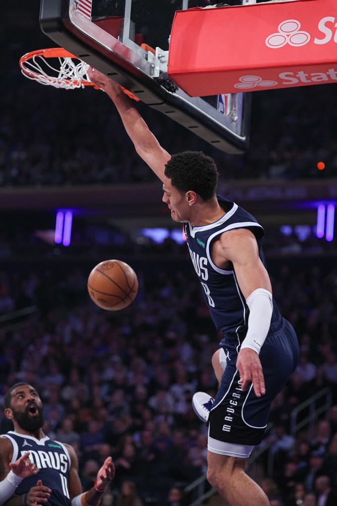 Josh Green je navduševal gledalce tudi z atraktivnimi zabijanji. | Foto: Reuters