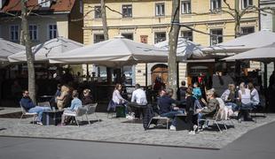 Od sobote nič več številčne omejitve za zbiranja