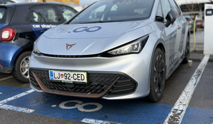 Cupra born – že zgodba o uspehu, v car sharing jih odhaja kar 80 novih #foto