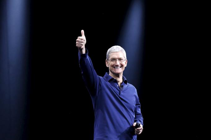 Glavni izvršni direktor Appla Tim Cook je verjetno eden od redkih, ki je prvega moža Uberja v svoj prav lahko prepričal v zelo kratkem času. | Foto: Reuters