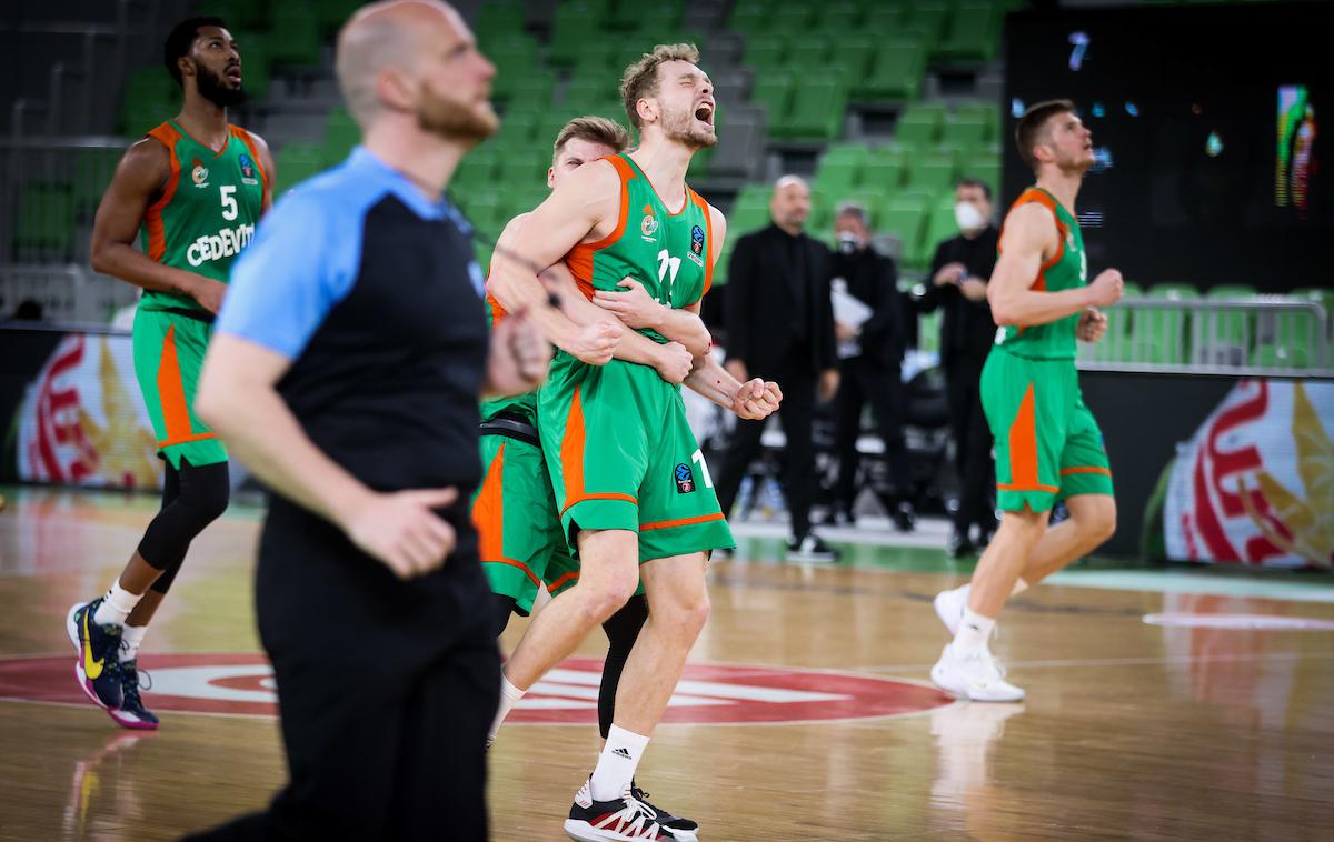 Jaka Blažič | Jaka Blažič je bil z 29 točkami najboljši strelec tekme, a to ni bilo dovolj, da bi Olimpija prišla do velikega skalpa. | Foto Vid Ponikvar