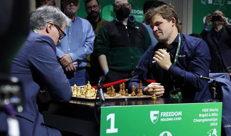 Carlsen in Nepomnjašni skupaj do naslova v hitropoteznem šahu