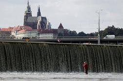 Na Češkem prevarant po begu iz zapora okradel muzej in znova zbežal