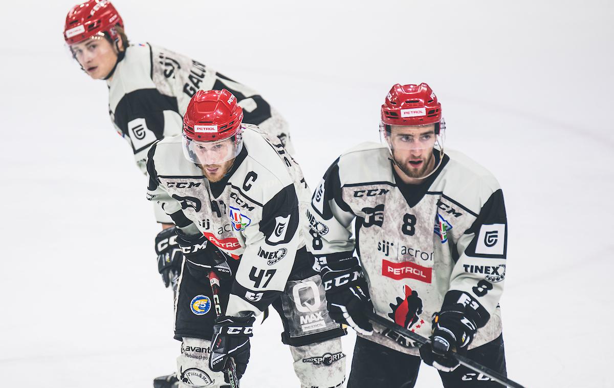 HK SŽ Olimpija : HDD Jesenice finale DP 1. tekma | Jeseničani so odločilno tekmo za napredovanje v finale celinskega pokala izgubili z Angersom in ostali brez vstopnice. | Foto Grega Valančič/Sportida