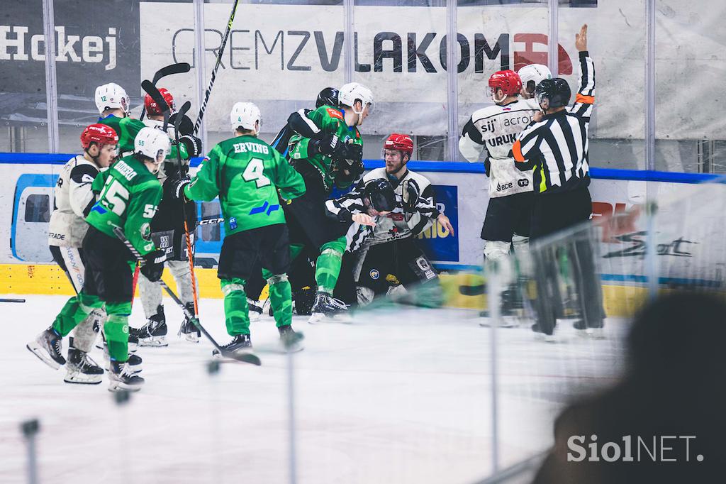 HK SŽ Olimpija : HDD Jesenice finale DP 1. tekma