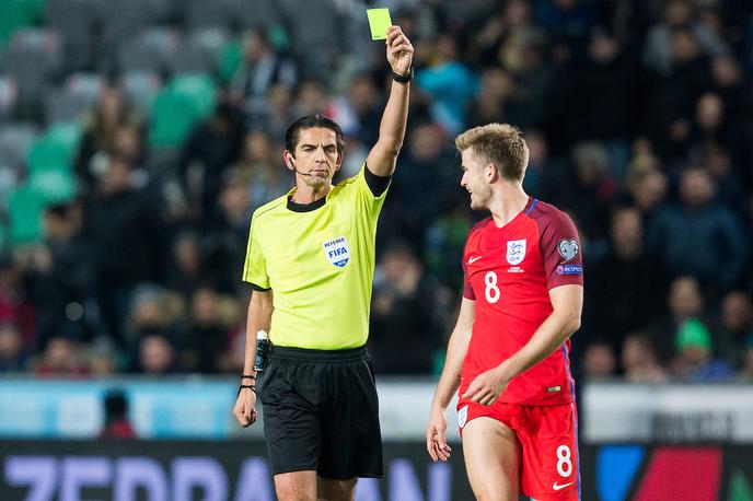 Deniz Aytekin Eric Dier | Eric Dier je pred leti v dresu angleške reprezentance gostoval tudi v Stožicah. | Foto Vid Ponikvar