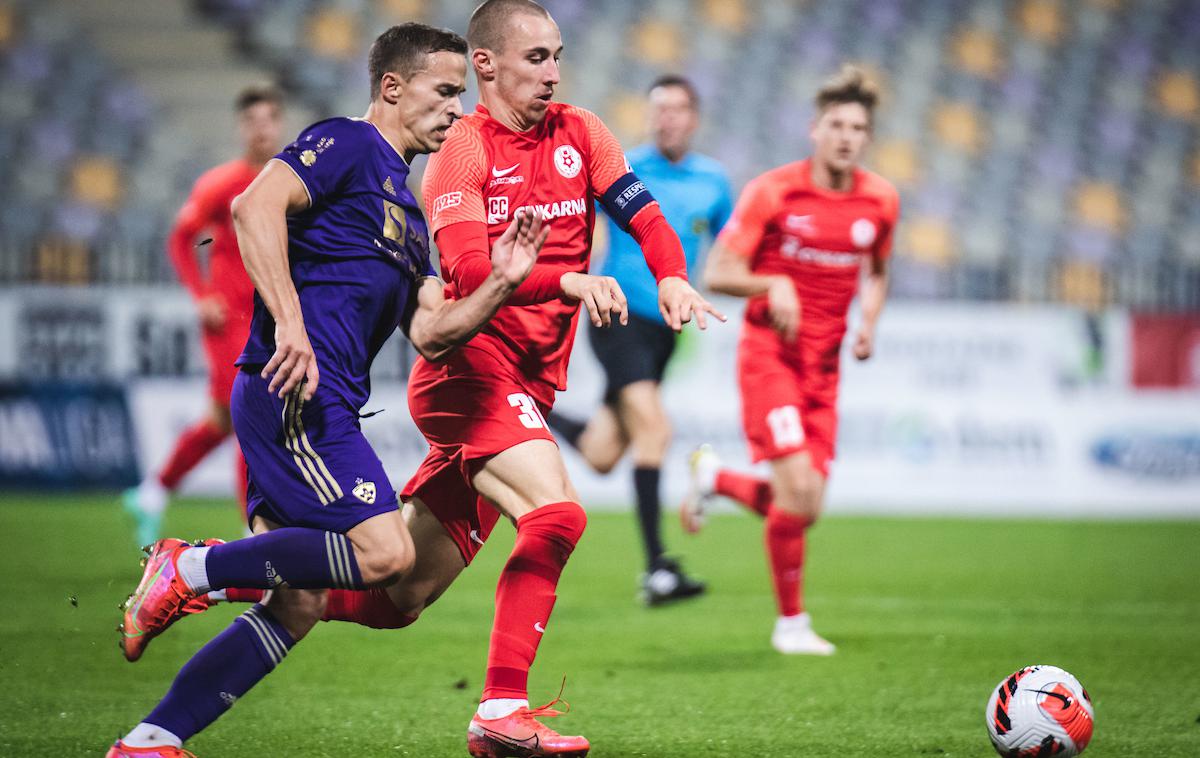 Maribor Celje | Maribor in Celje sta poskrbela za sklepno dejanje 10. kroga. | Foto Blaž Weindorfer/Sportida