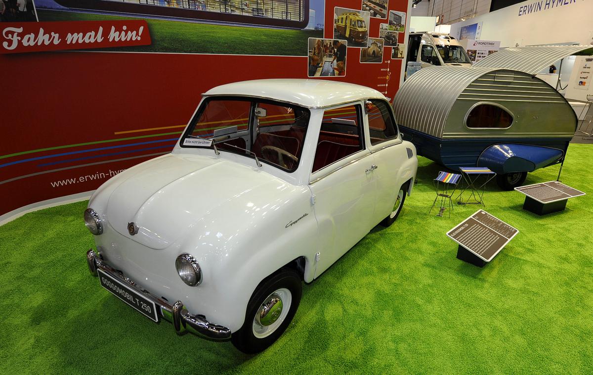 Glas goggomobil T250 in bivalna prikolica piccolo - starodobnika | Foto Jure Gregorčič