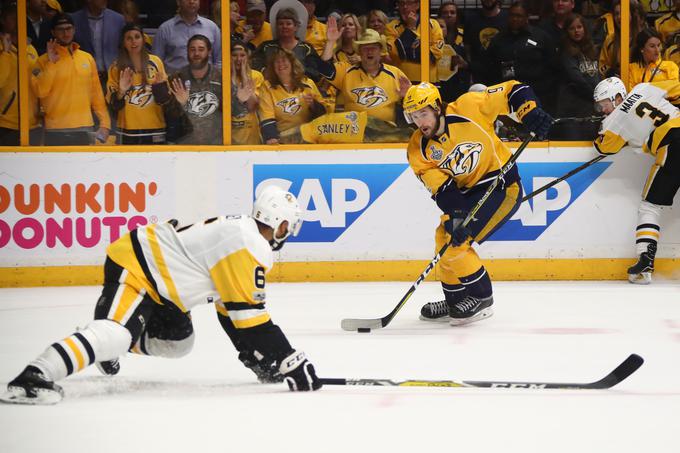 Filip Forsberg je prispeval četrti gol za Nashville, ki navdušuje domače ljubitelje hokeja.  | Foto: Getty Images