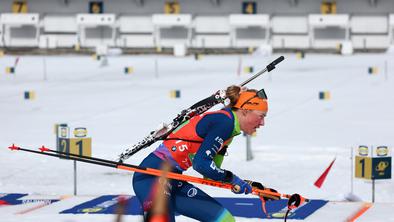 Slovenke navdušile na SP, v igri za medaljo vse do zadnjega strelskega nastopa!