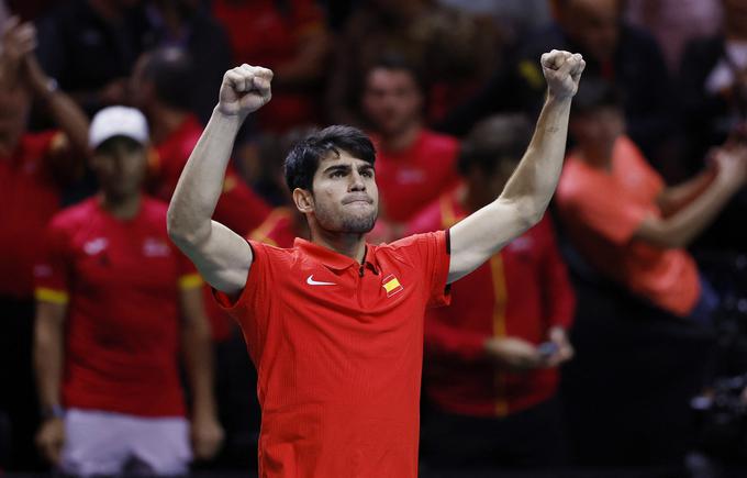 Carlos Alcaraz je četrtfinale izenačil na 1:1. | Foto: Reuters