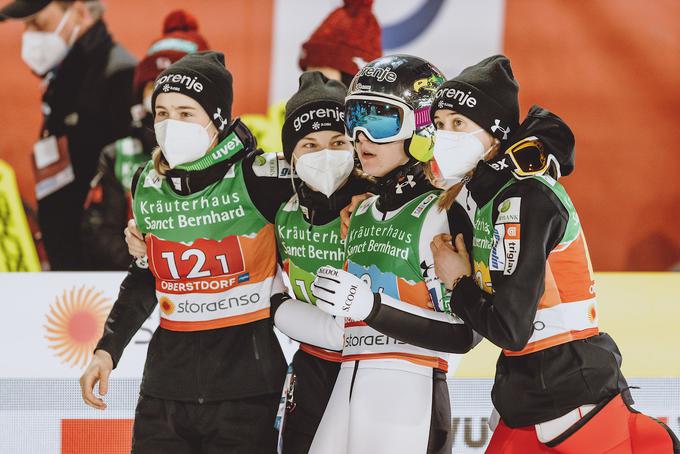 Na koncu so trepetale za zlato medaljo, ki je bila oddaljena le za 1,4 točke. | Foto: Sportida