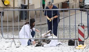 Moški se je pred saborom polil z bencinom in zažgal, tam tudi Plenković