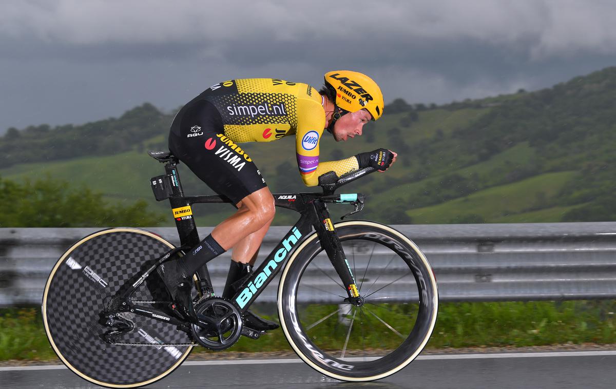 Primož Roglič | Primož Roglič bo na zadnji etapi letošnjega Gira, ko bo na sporedu kronometer, poskušal izničiti zaostanek, ki ga loči od zmagovalnega odra. | Foto Getty Images