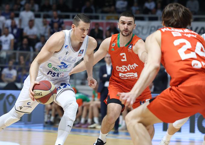 Cedevita Olimpija je izgubila na pomembnem gostovanju v Zadru. | Foto: Zadar / Zvonko Kučelin