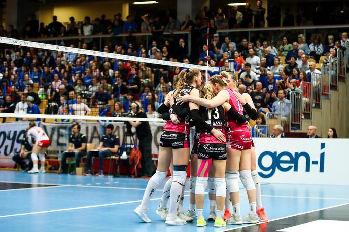 GEN-I Volley Nova KBM Branik | Nova KBM Branik je prišla do prve zmage sezone. | Foto Matic Klanšek Velej/Sportida