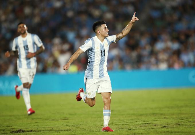 Po podaji Juliana Alvareza je za minimalno zmago Argentine zadel Thiago Almada. | Foto: Reuters