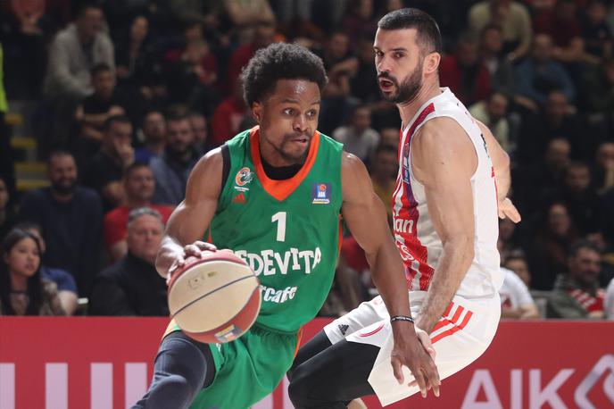 Crvena zvezda Cedevita Olimpija | Yogi Ferrell je tisti, ki drži stik s Crveno zvezdo. | Foto Marko Metlas / Sportida