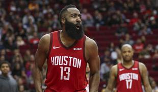 Kje so njegove meje? James Harden dosegel 61 točk!