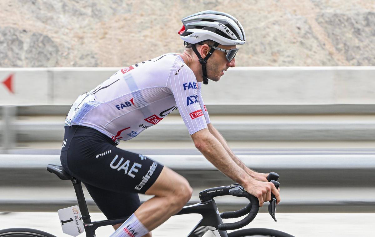 Adam Yates | Adam Yates je bil glavno orožje moštva UAE Emirates za skupno zmago na domači dirki.  | Foto Guliverimage