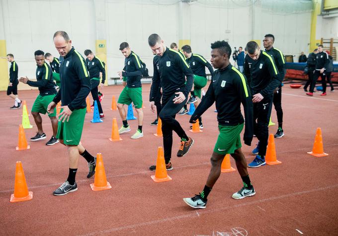 Olimpija trenira v Spodnji Šiški. | Foto: Vid Ponikvar