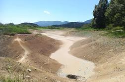 Cerkniško jezero po 18 letih povsem izsušeno #foto