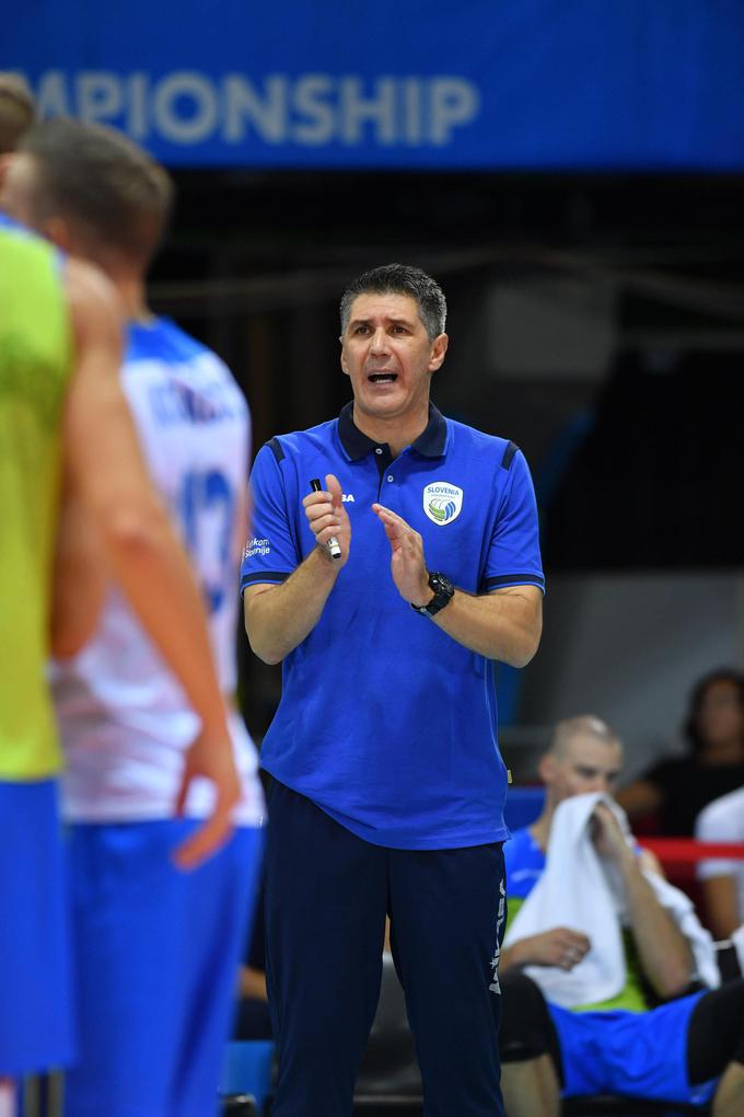 Selektor priznal, da si Šket zasluži prvo postavo. | Foto: FIVB