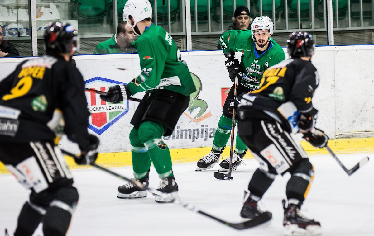 SŽ Olimpija - Val Pusteria Alpska liga finale | Hokejisti HK SŽ so po preobratu in podaljšku v Brunicu finalno serijo podaljšali vsaj še za eno tekmo. Ta bo v petek ob 19.15 v Tivoliju.  | Foto Grega Valančič/Sportida