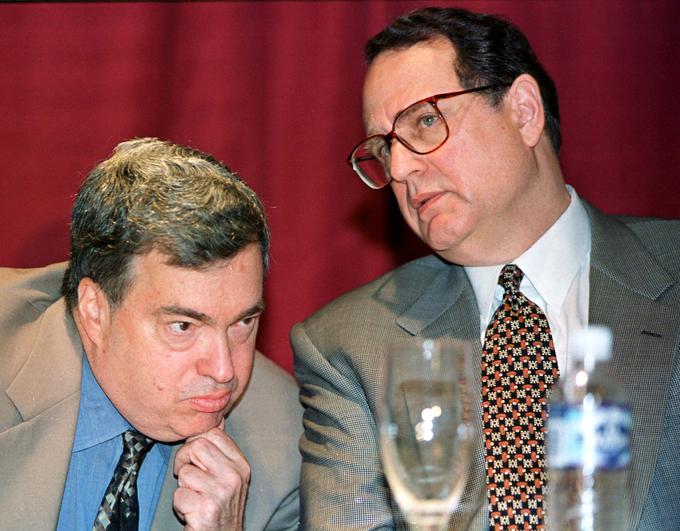 Dvojec iz ozadja: Jerry Krause in Jerry Reinsdorf | Foto: Reuters