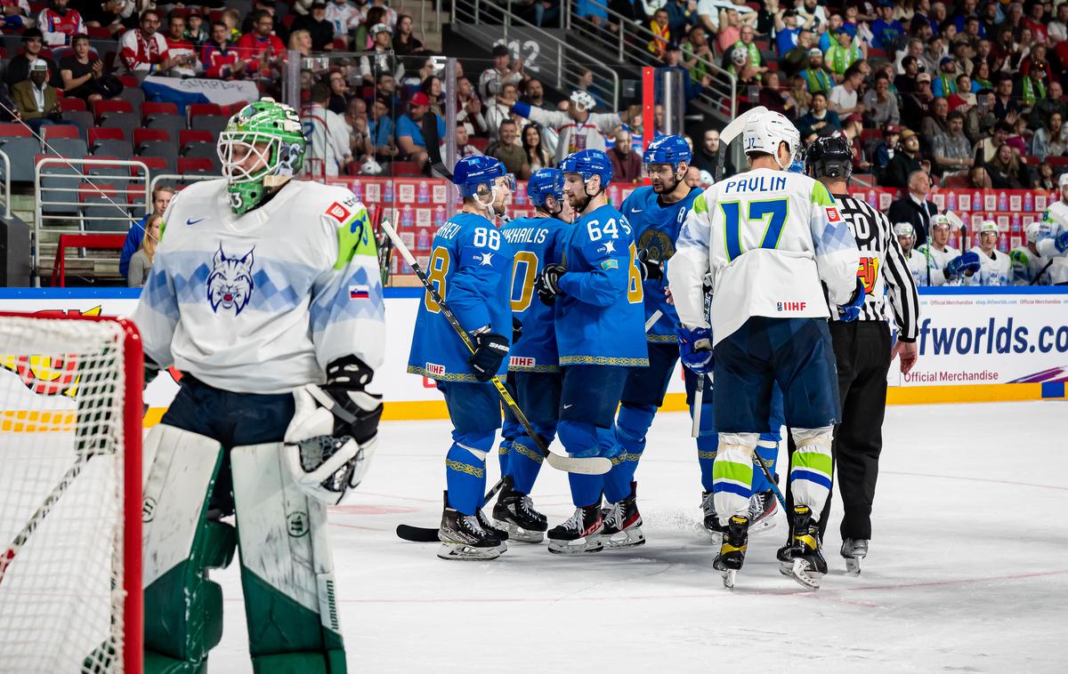 SP v hokeju 2023, slovenska hokejska reprezentanca : Kazahstan, Žan Us | Slovenski hokejisti so se od prvenstva in elite poslovili s porazom s 3:4 proti Kazahstanu.  | Foto Guliverimage