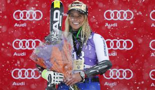 Lara Gut kraljica Aspna, odstop Shiffrinove in Vonnove, Drevova do točk