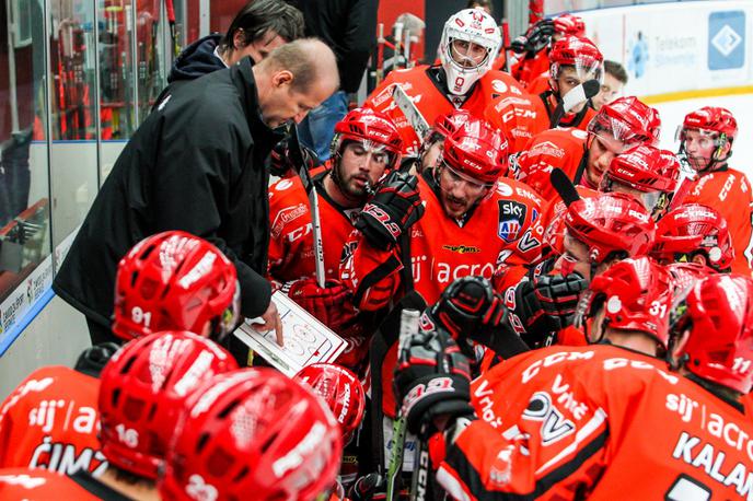 Nik Zupančič | Trenersko taktirko Jesenic bo znova vihtel Nik Zupančič. | Foto HDD Jesenice, Drago Cvetanovič