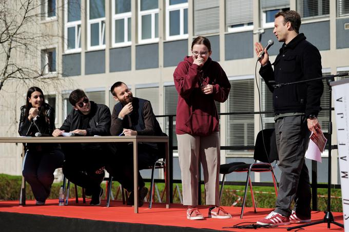 Študent fakultete in letošnji organizator prireditve Urban Pečoler je današnji dogodek označil za izjemno pomemben. | Foto: STA