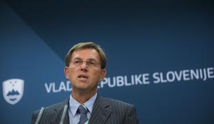 Miro Cerar ob polčasu mandata krepi svoje vrste