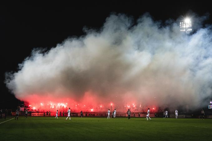 Navijači Mure so praznovali 30-letnico ustanovitve navijaške skupine Black Gringos. | Foto: Blaž Weindorfer/Sportida